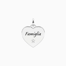 Carica l'immagine nel visualizzatore di Gallery, Ciondolo in acciaio cuore con scritta famiglia KIdult 741207