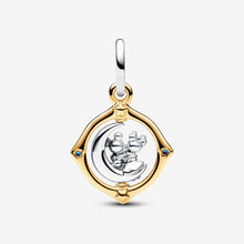 Load image into Gallery viewer, Charm Disney, Pendente Mickey Mouse e Minnie sulla Luna