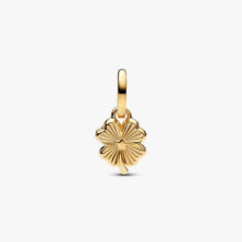 Cargar imagen en el visor de la galería, Charm Mini Pendente Quadrifoglio Bianco Pandora ME