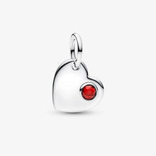 Cargar imagen en el visor de la galería, Charm Pendente Cuore con Pietra Rossa Scuro Gennaio