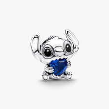 Cargar imagen en el visor de la galería, Disney, Lilo & Stitch, Stitch con cuore blu