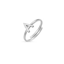 Cargar imagen en el visor de la galería, Anillo de mujer de acero con letra de Luca Barra