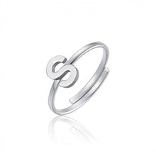 Cargar imagen en el visor de la galería, Anillo de mujer de acero con letra de Luca Barra