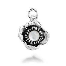 Carica l'immagine nel visualizzatore di Gallery, Charm in Argento 925 Giovanni Raspini Camelia cabochon 12712
