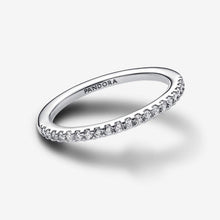 Cargar imagen en el visor de la galería, Anello Pavè Fascia Sottile
