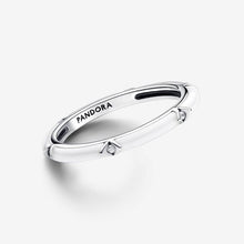Load image into Gallery viewer, Anello Smalto Bianco con Pietre Luminose Pandora ME
