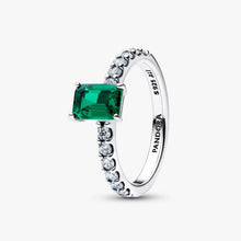 Carica l'immagine nel visualizzatore di Gallery, Anello Taglio Baguette Verde
