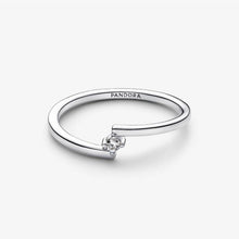 Load image into Gallery viewer, Anello Solitario Fascia Asimmetrica
