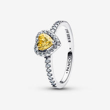 Load image into Gallery viewer, Anello Cuore in Rilievo Giallo
