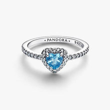 Load image into Gallery viewer, Anello Cuore in Rilievo Azzurro
