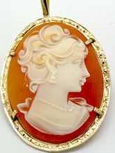 Carica l&#39;immagine nel visualizzatore di Gallery, 18kt yellow gold shell engraved cameo pendant, item code 74214
