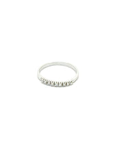 Carica l'immagine nel visualizzatore di Gallery, Veretta in oro bianco 9KT con Diamanti naturali ct.0,09 code 9K/VEB01/13
