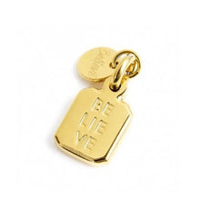 Carica l&#39;immagine nel visualizzatore di Gallery, Charm in acciaio dorato madonna rettangolare Marlù 33CH0008G
