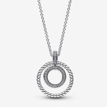 Carica l'immagine nel visualizzatore di Gallery, Collana con Pavé e Sfere
