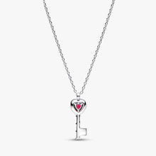Cargar imagen en el visor de la galería, Collana Chiave con Cuore Rosso
