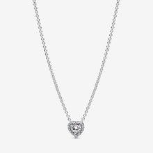 Cargar imagen en el visor de la galería, Collana Cuore in Rilievo
