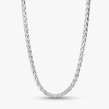 Cargar imagen en el visor de la galería, Collana Maglia Coda di Volpe con Chiusura Pavè
