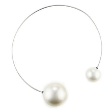 Load image into Gallery viewer, Collana da donna in acciaio con perle 4US Cesare Paciotti 4UCL6485W
