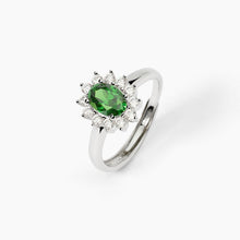 Cargar imagen en el visor de la galería, Anillo de mujer de plata con esmeralda sintética ovalada ¿COOL OR RÉTRO? Mabina 523359
