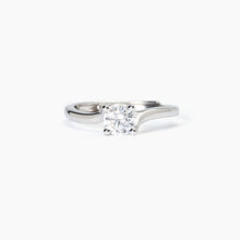 Carica l&#39;immagine nel visualizzatore di Gallery, Anello da donna in argento abbraccio con zircone SOLITAIRE Mabina 523398
