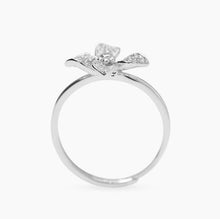 Carica l'immagine nel visualizzatore di Gallery, Anello in argento con fiore in zirconi FIORE MIO 523519
