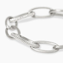 Carica l&#39;immagine nel visualizzatore di Gallery, Bracciale da donna in argento bulinato e zirconi SEI BELLISSIMA Mabina 534103

