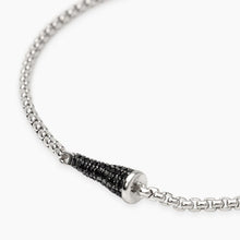 Carica l'immagine nel visualizzatore di Gallery, Bracciale da uomo con cornetto in zirconi neri IL QUATTRINO Mabina 534118
