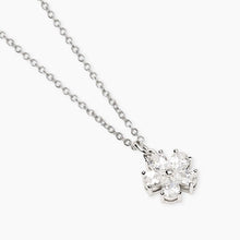 Load image into Gallery viewer, Collana da donna in argento con pendente fiore in zirconi PETALI DI LUCE Mabina 553856
