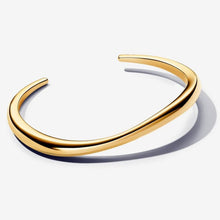 Carica l'immagine nel visualizzatore di Gallery, Bracciale Aperto Linea Sinuosa
