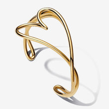 Carica l'immagine nel visualizzatore di Gallery, Bracciale Aperto Cuore Linea Sinuosa
