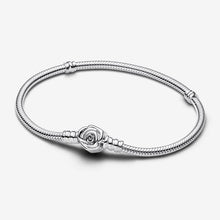 Carica l'immagine nel visualizzatore di Gallery, Bracciale con Chiusura a Rosa

