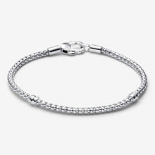 Load image into Gallery viewer, Bracciale Maglia Geometrica con Chiusura a Moschettone
