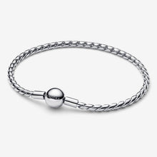 Carica l'immagine nel visualizzatore di Gallery, Bracciale Maglia Spiga con Chiusura a Sfera
