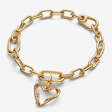 Cargar imagen en el visor de la galería, Charm Medallion Wire Heart Pandora ME
