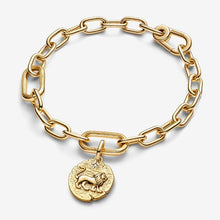 Load image into Gallery viewer, Charm Medallion Leone "Vita Veritas Virtus"
