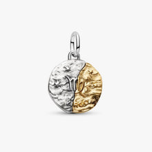 Carica l'immagine nel visualizzatore di Gallery, Charm Medallion Vergine
