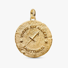 Cargar imagen en el visor de la galería, Charm Medallion XL Sagittario "Vivere Est Audere"
