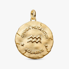 Cargar imagen en el visor de la galería, Charm Medallion XL Acquario "Omnia Mutantur"
