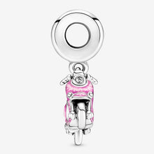 Carica l'immagine nel visualizzatore di Gallery, Charm Pendente Scooter Rosa
