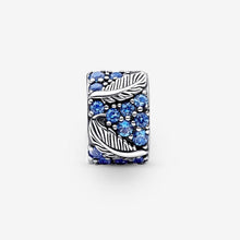Carica l'immagine nel visualizzatore di Gallery, Clip Piume e Pavè Blu
