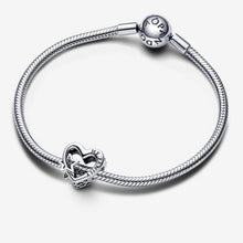 Cargar imagen en el visor de la galería, Charm Openwork Cuore con Stella

