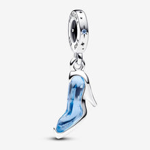 Cargar imagen en el visor de la galería, Charm pendente Disney, Scarpetta di Cenerentola
