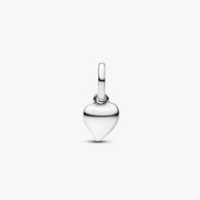 Carica l'immagine nel visualizzatore di Gallery, Charm Mini Pendente Cuore Pandora ME
