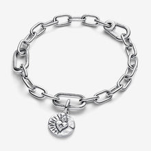 Load image into Gallery viewer, Charm Medallion Cuore Sacro "Amor Vincit Omnia"
