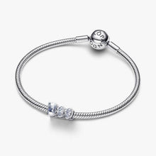 Cargar imagen en el visor de la galería, Charm "BOO" che si illumina al buio
