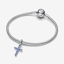Cargar imagen en el visor de la galería, Charm Pendente Croce Luminosa
