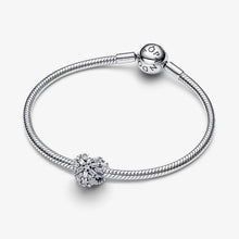 Cargar imagen en el visor de la galería, Charm Cuore Raggi Luminosi
