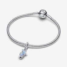 Carica l'immagine nel visualizzatore di Gallery, Charm Pendente Farfalla e Chiave "Unlock Tomorrow"
