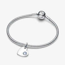 Carica l'immagine nel visualizzatore di Gallery, Charm Pendente Cuore con Pietra Azzura Marzo
