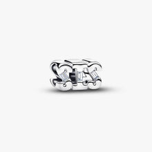 Cargar imagen en el visor de la galería, Charm "Sis"
